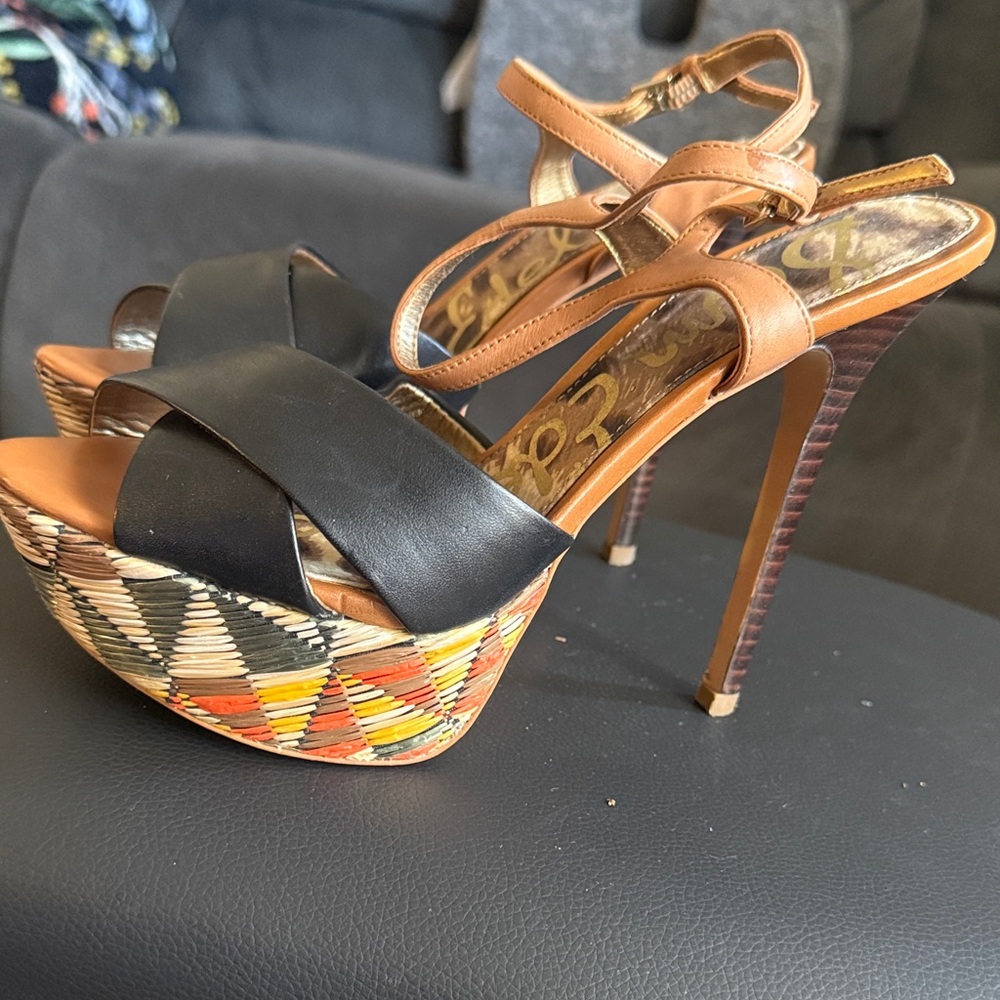 Sam Edelman Black and Tan Strappy Heels